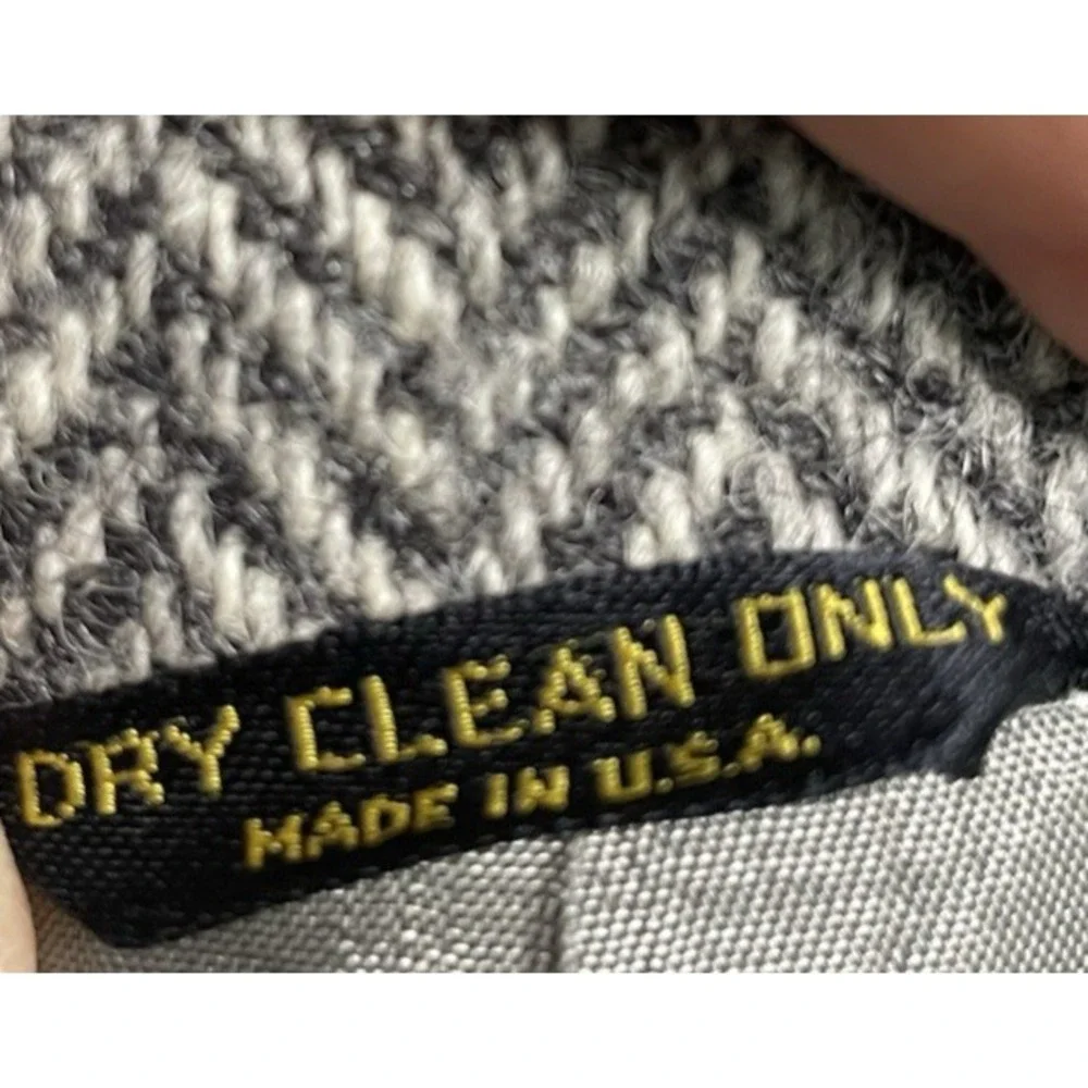 Harris Tweed Gray Herringbone Sport Coat 100% Scottish Wool VTG USA‎